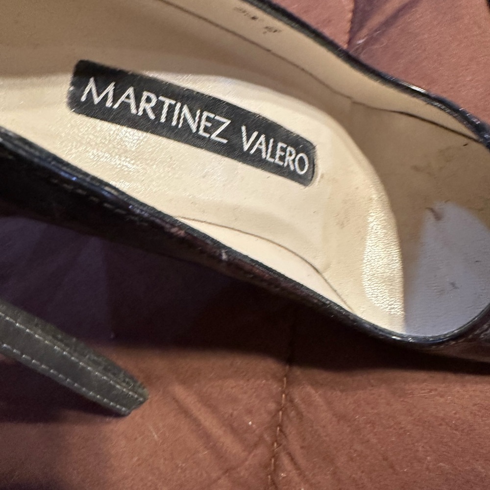 Martinez Valero Brown heels